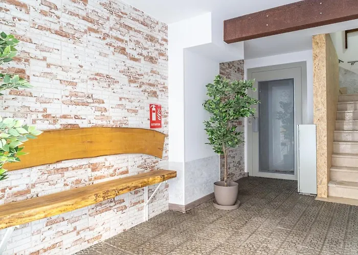 Guest house H30 Salces Self Check In Licencia Hbi01292